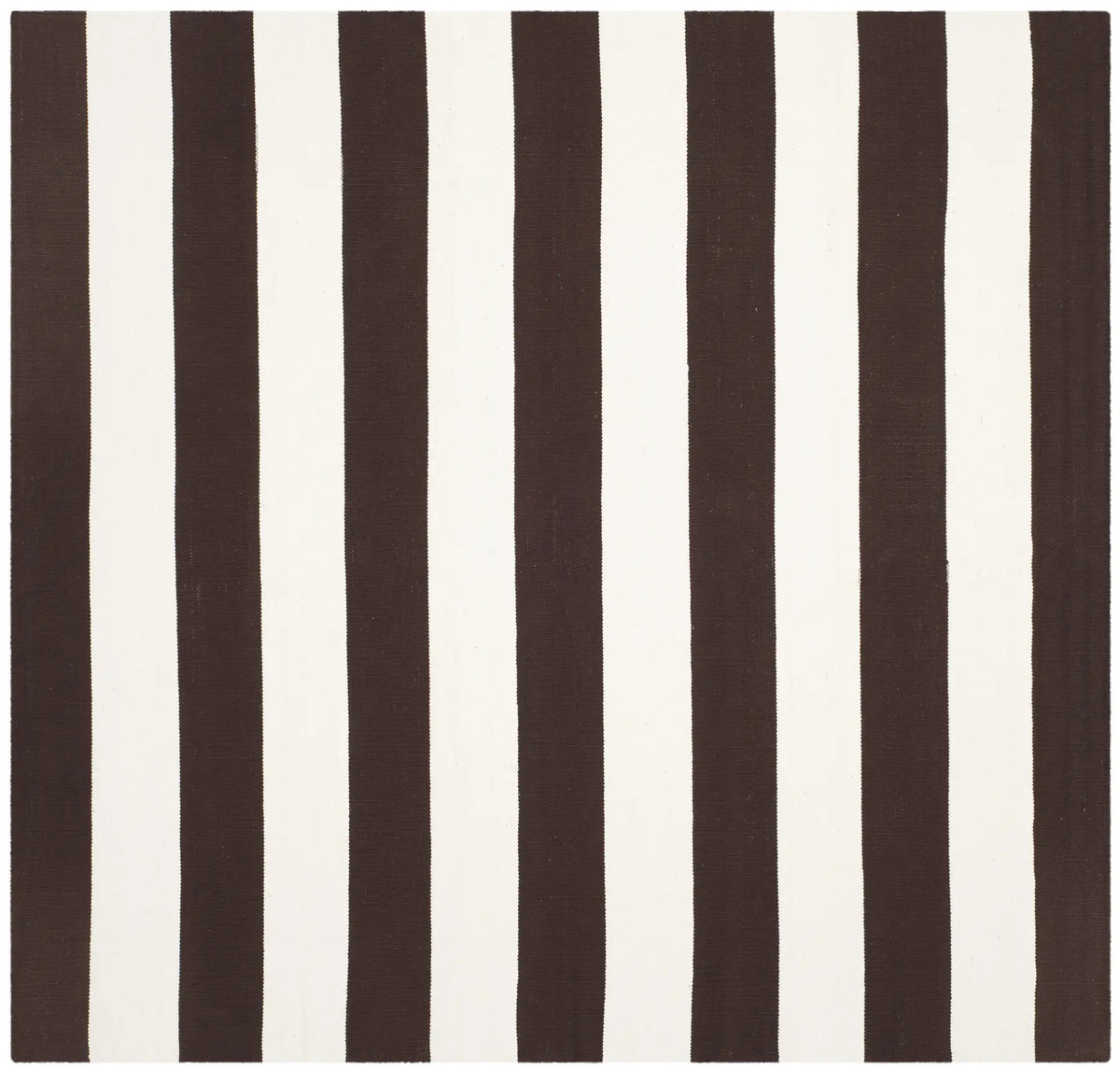 Safavieh Montauk 6'-0" x 6'-0" Rug in Chocolate / Ivory