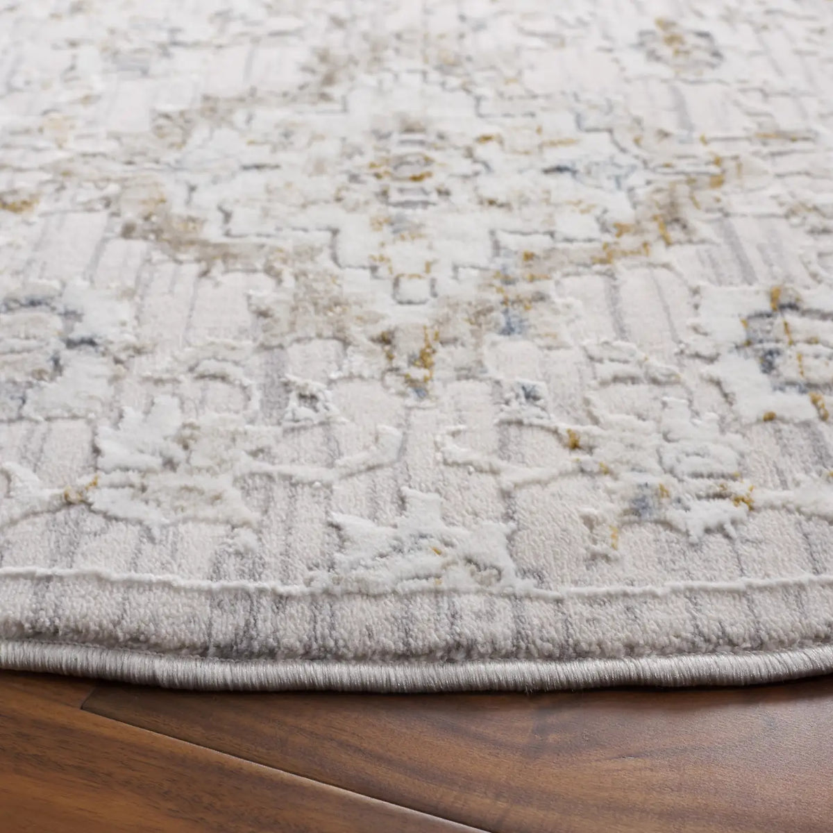Safavieh Easton 6'-7" x 6'-7" Rug in Ivory / Beige Grey