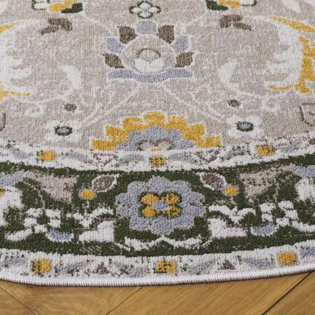 Safavieh Bayside 6'-7" x 6'-7" Rug in Green / Beige