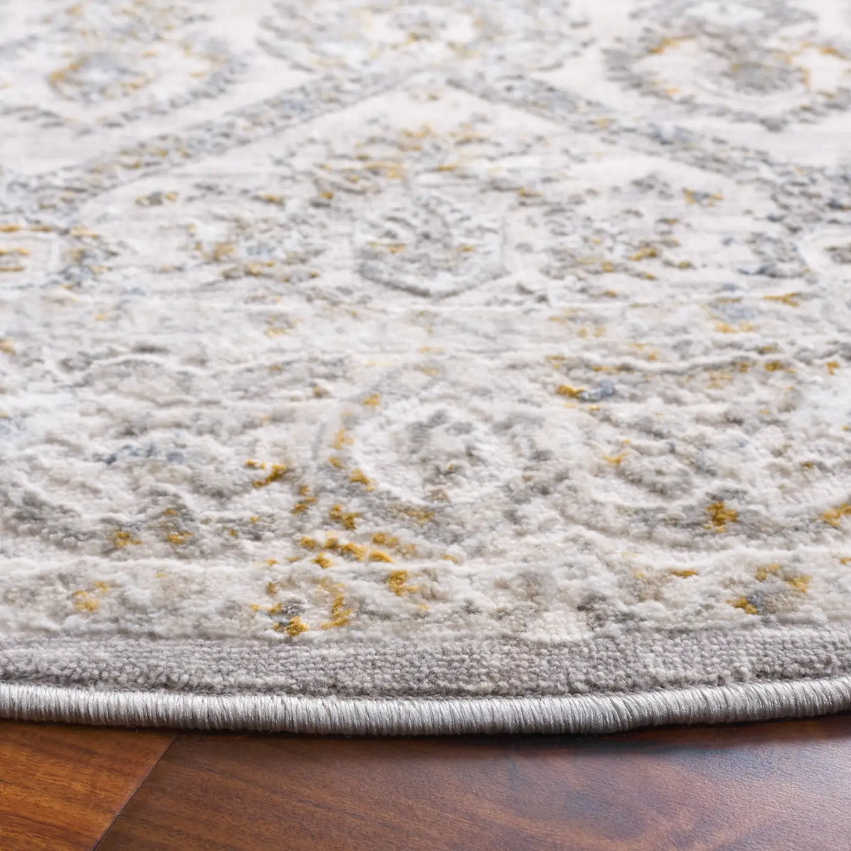 Safavieh Easton 6'-7" x 6'-7" Rug in Ivory / Grey Gold