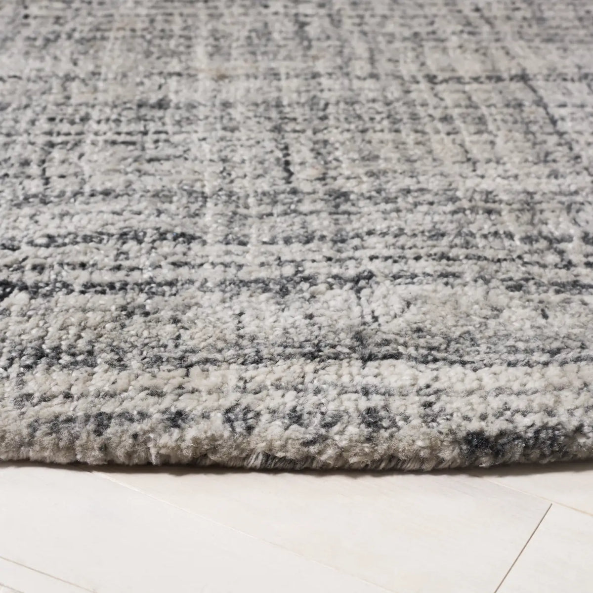 Safavieh Abstract 6'-0" x 6'-0" Rug in Grey / Ivory