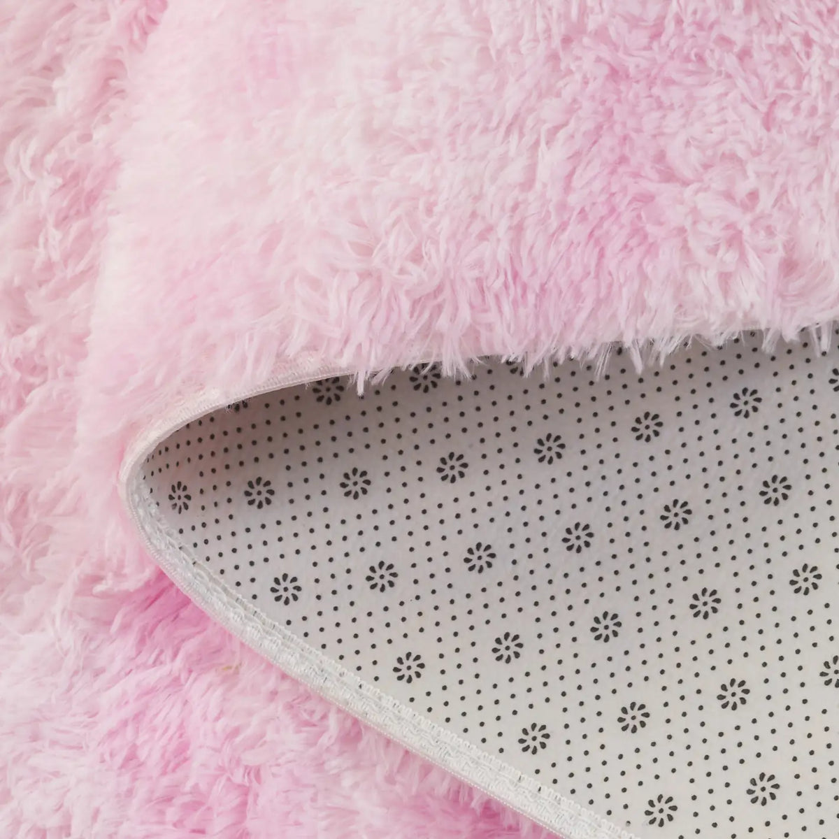 Safavieh Rainbow Shag 4'-0" x 6'-0" Rug in Pink