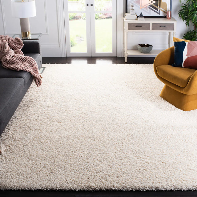 Safavieh Santa Monica Shag 9'-6" x 13'-0" Rug in Ivory