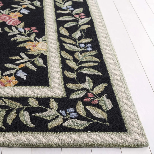 Safavieh Chelsea 5'-3" x 8'-3" Rug in Black
