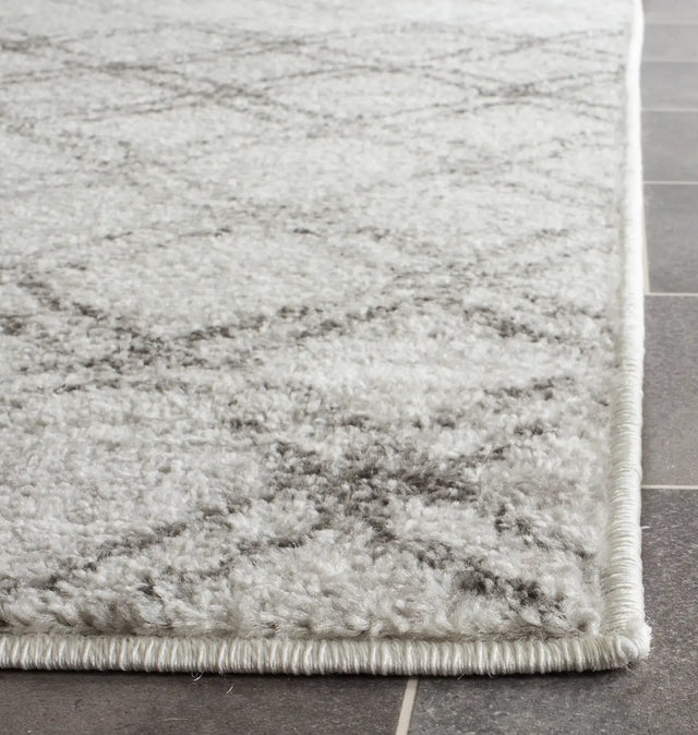 Safavieh Adirondack 2'-6" x 12'-0" Rug in Silver / Charcoal