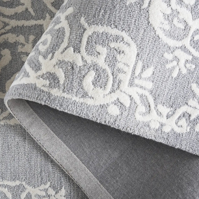 Safavieh Metro 5'-0" x 8'-0" Rug in Grey / Ivory