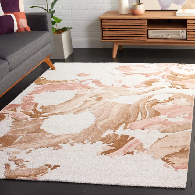Safavieh Fifth Avenue 4'-0" x 6'-0" Rug in Beige / Rust