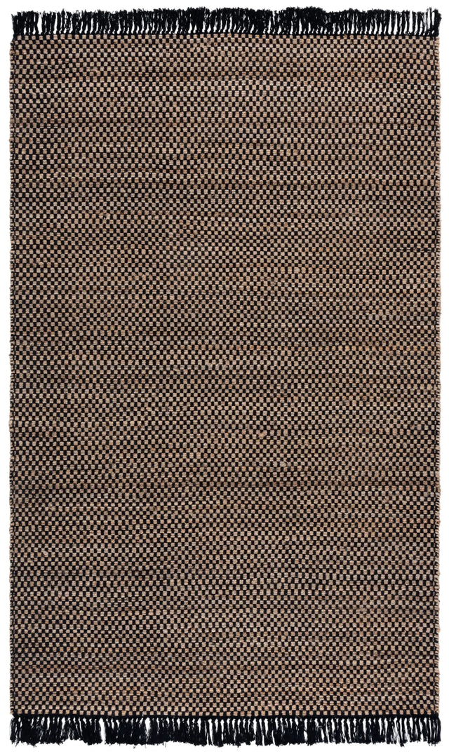 Safavieh Montauk 4'-0" x 6'-0" Rug in Natural / Black