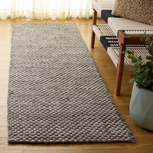 Safavieh Vermont 2'-3" x 8'-0" Rug in Grey / Ivory