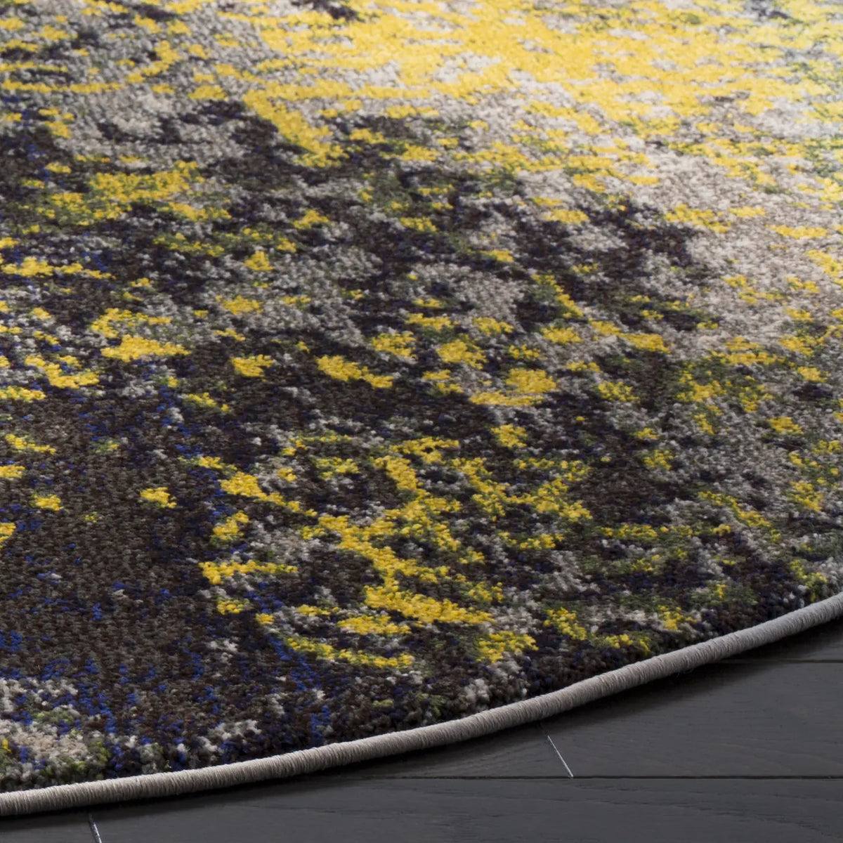 Safavieh Monaco 6'-7" x 6'-7" Rug in Grey / Multi