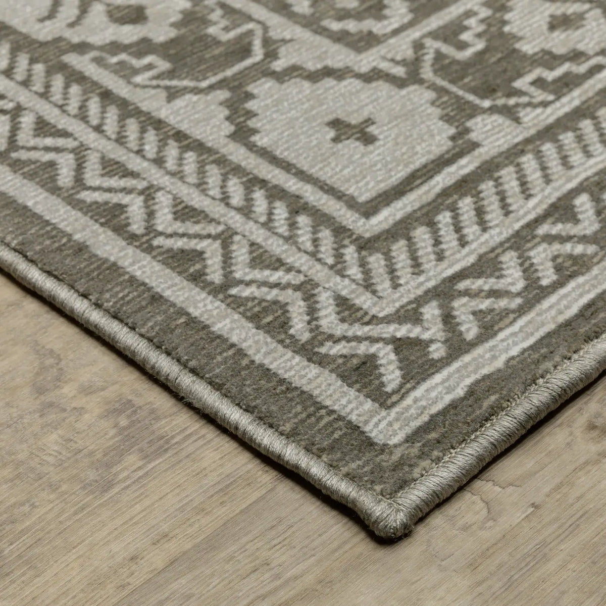 Oriental Weavers Sphinx Intrigue Int06 Grey/ Grey Rug - corner detail
