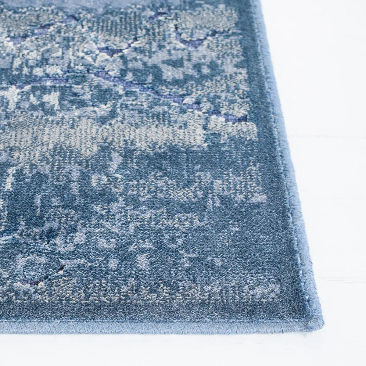 Safavieh Paradise 4'-0" x 5'-7" Rug in Blue / Black