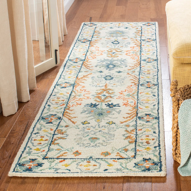 Safavieh Aspen 2'-3" x 9'-0" Rug in Ivory / Blue