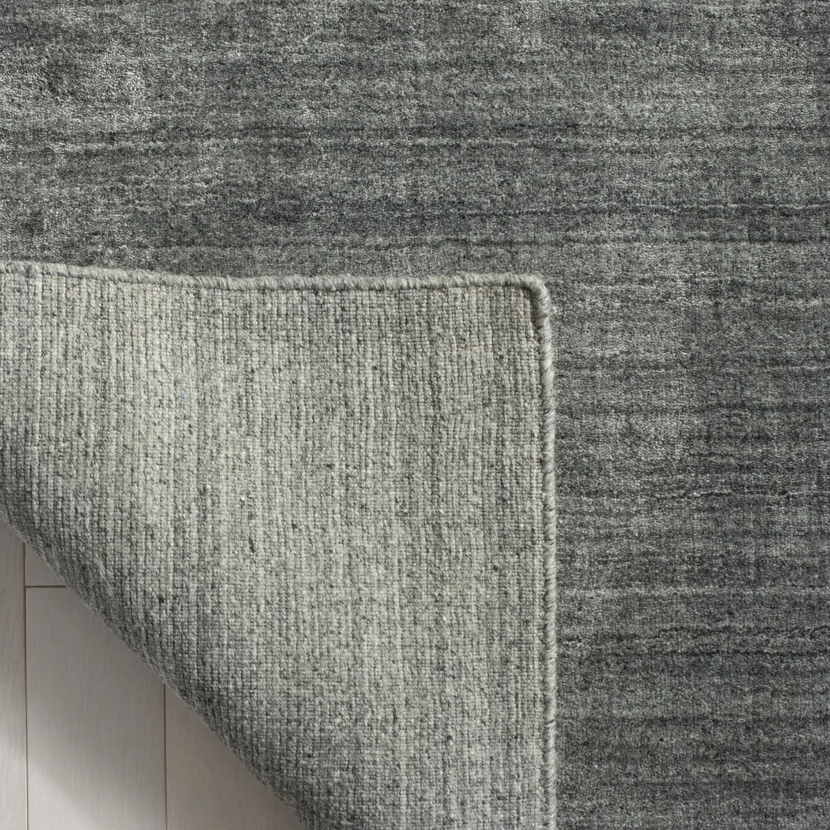 Safavieh Mirage 5'-0" x 8'-0" Rug in Grey