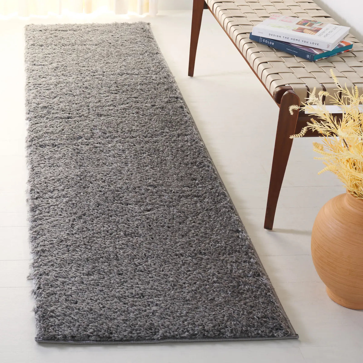 Safavieh Lindsay Shag 2'-2" x 8'-0" Rug in Dark Grey