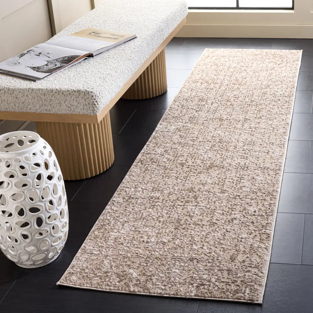 Safavieh Pearl 2'-2" x 8'-0" Rug in Beige / Grey