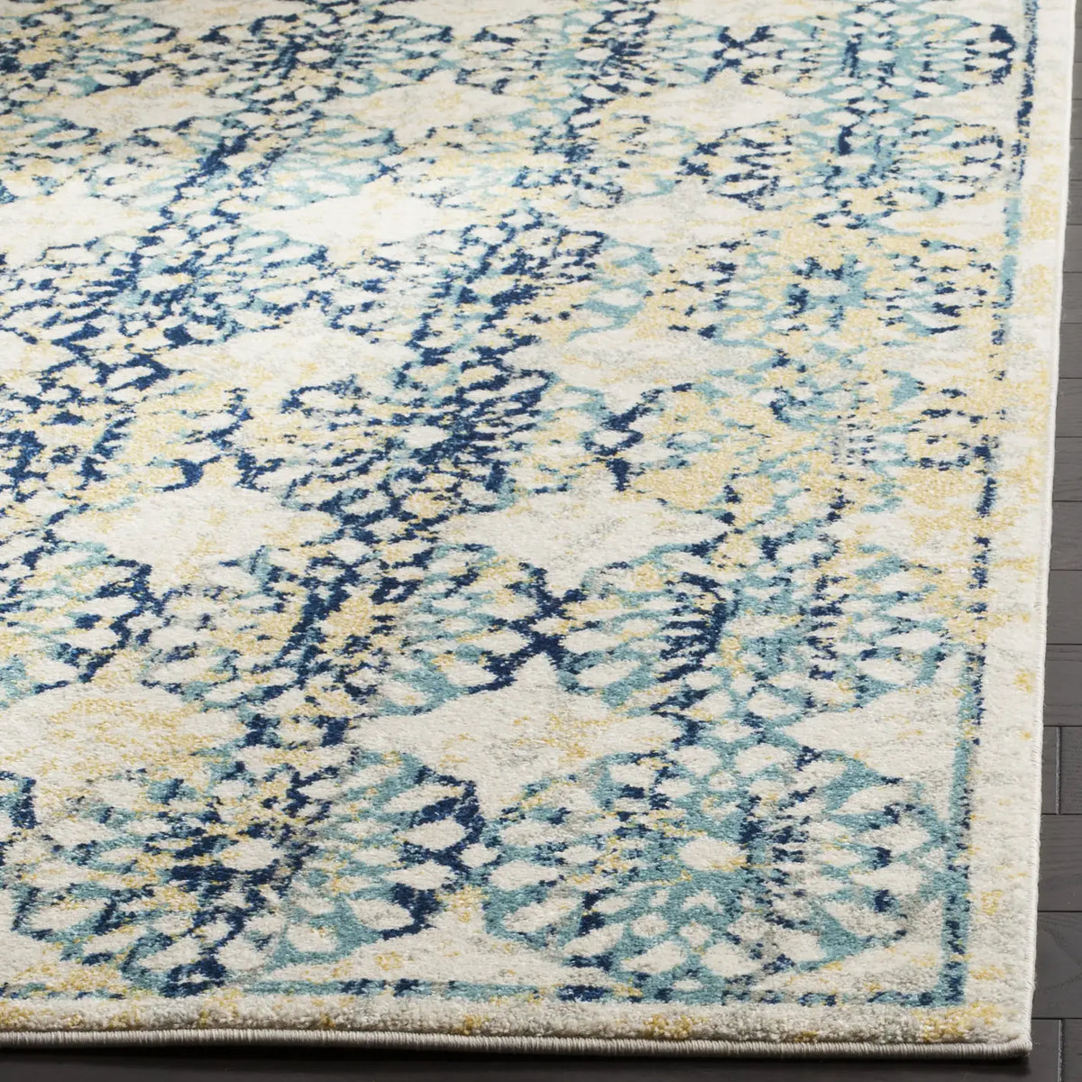 Safavieh Evoke 5'-3" x 7'-6" Rug in Ivory / Blue