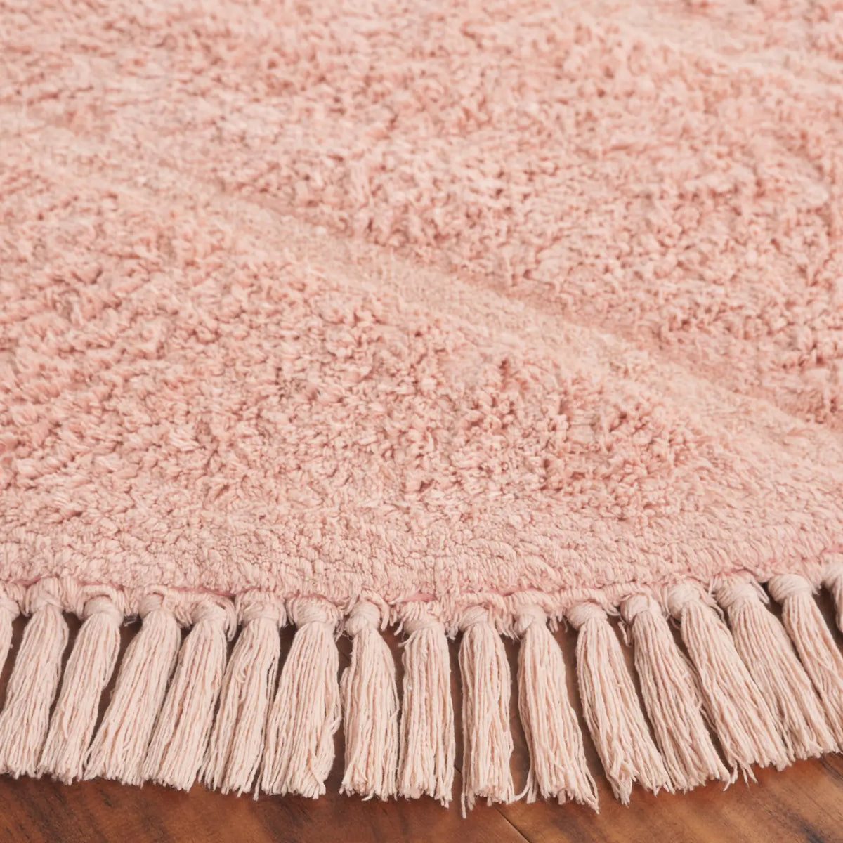 Safavieh Easy Care 6'-0" x 6'-0" Rug in Pink