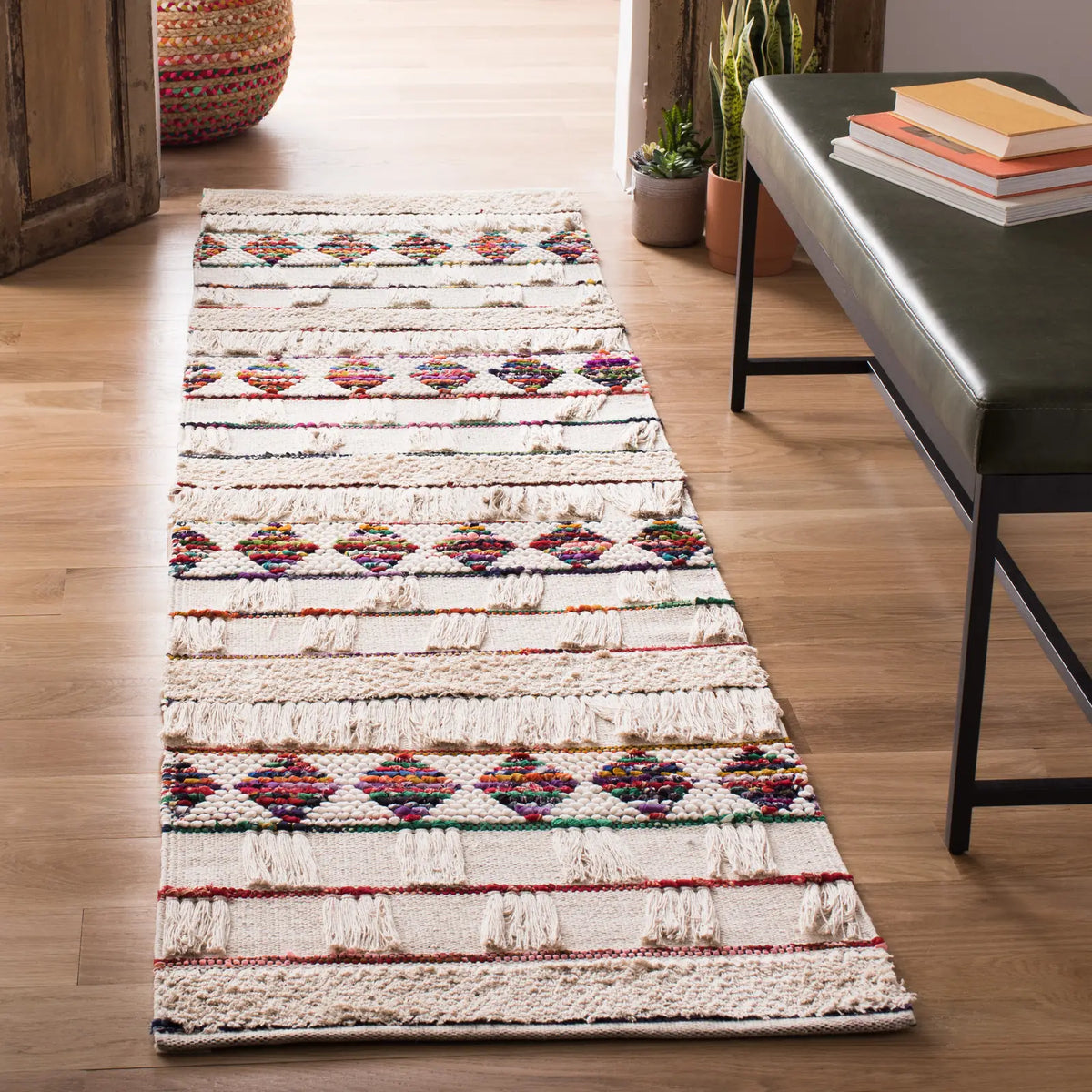 Safavieh Natura 2'-3" x 8'-0" Rug in Ivory / Red
