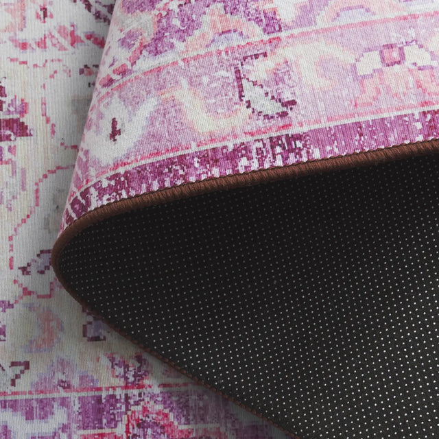 Safavieh Tucson 4'-0" x 6'-0" Rug in Fuchsia / Purple