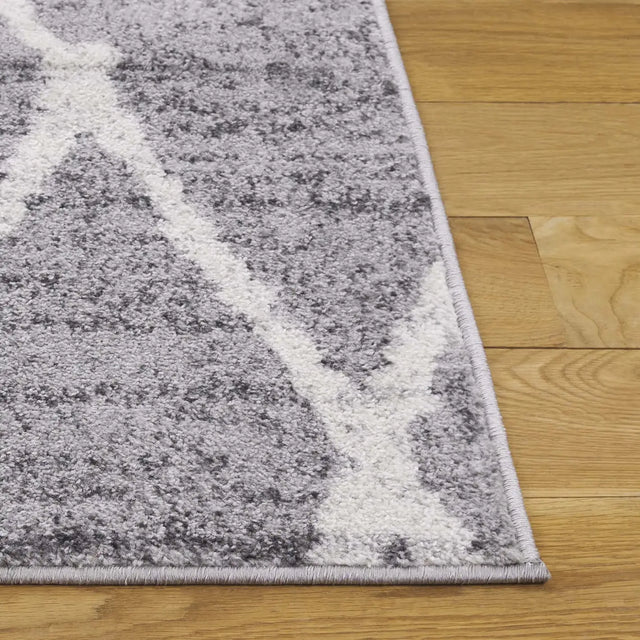 Safavieh Adirondack 5'-1" x 7'-6" Rug in Ivory / Silver