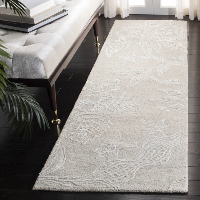 Safavieh Glamour 2'-3" x 8'-0" Rug in Light Blue / Ivory