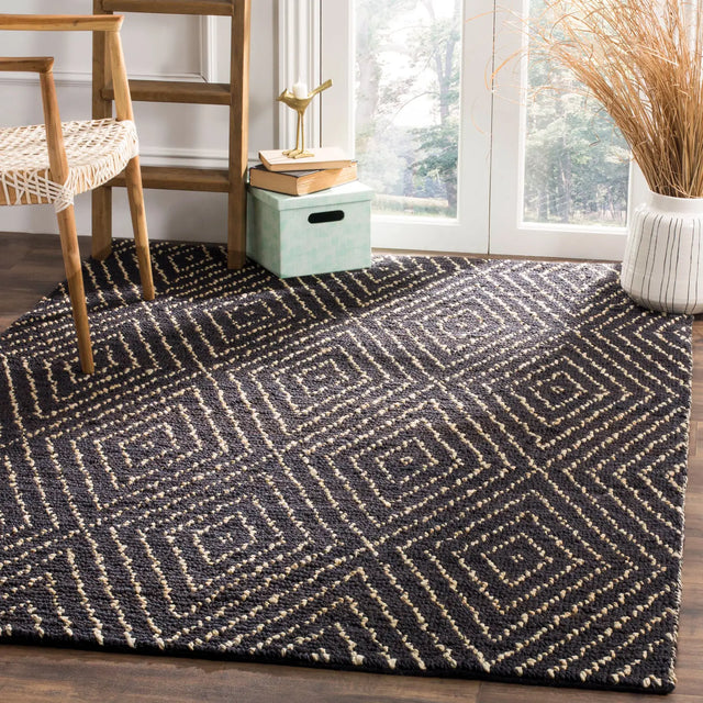 Safavieh Bohemian 4'-0" x 6'-0" Rug in Black / Ivory