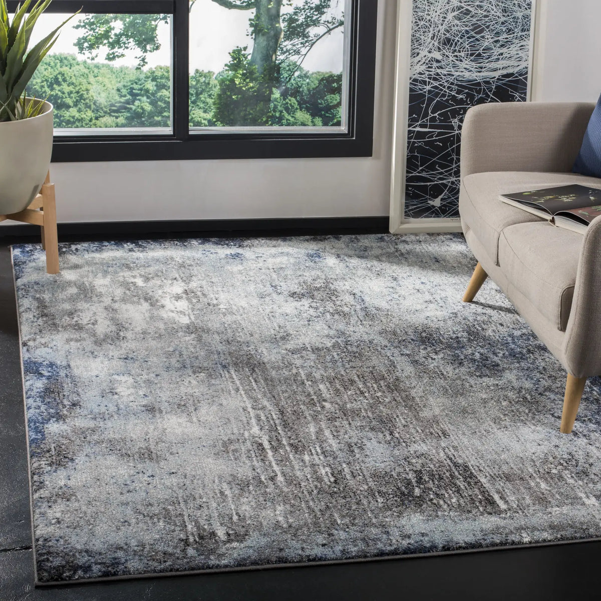 Safavieh Galaxy 4'-0" x 6'-0" Rug in Charcoal / Blue