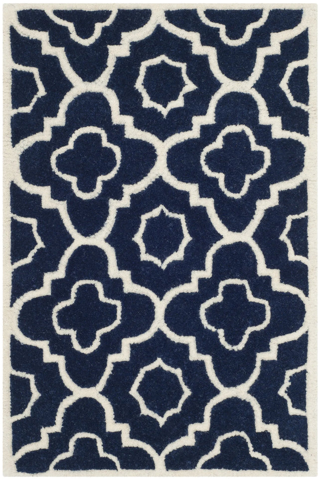 Safavieh Chatham 2'-0" x 3'-0" Rug in Dark Blue / Ivory