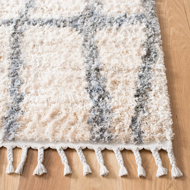 Safavieh Berber Fringe Shag 5'-3" x 7'-6" Rug in Cream / Grey