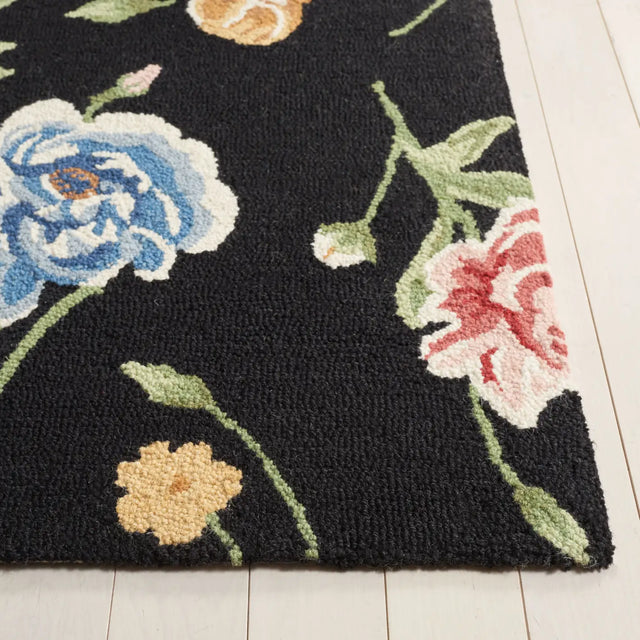 Safavieh Chelsea 4'-0" x 6'-0" Rug in Black / Red