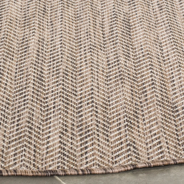Safavieh Courtyard 5'-3" x 5'-3" Rug in Brown / Beige