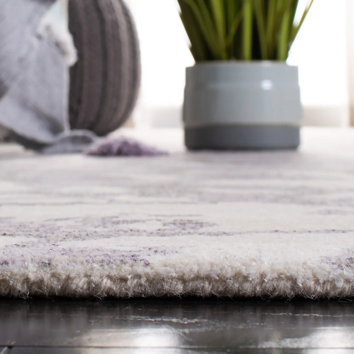 Safavieh Restoration Vintage 5'-0" x 8'-0" Rug in Purple / Ivory