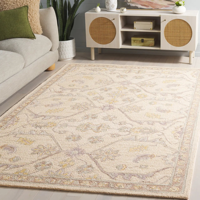 Safavieh Blossom 4'-0" x 6'-0" Rug in Beige / Purple