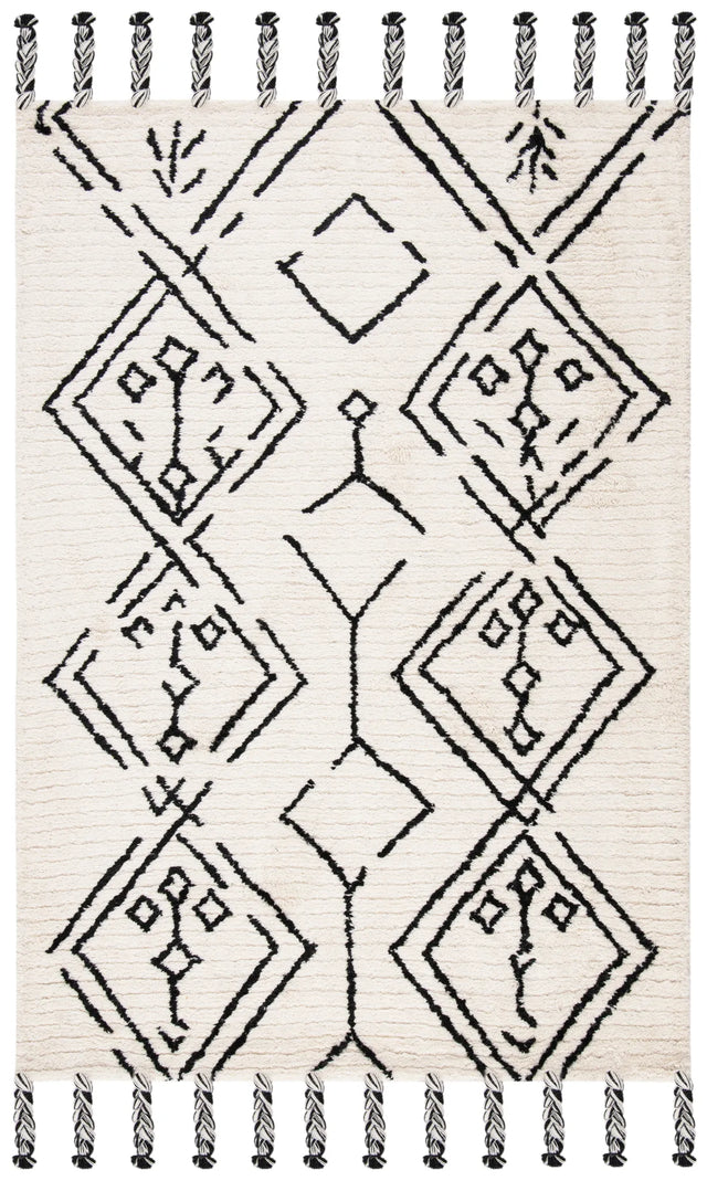 Safavieh Casablanca 4'-0" x 6'-0" Rug in Ivory / Black