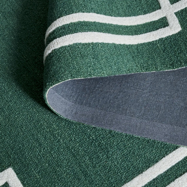 Safavieh Martha Stewart 4'-0" x 6'-0" Rug in Green / Ivory