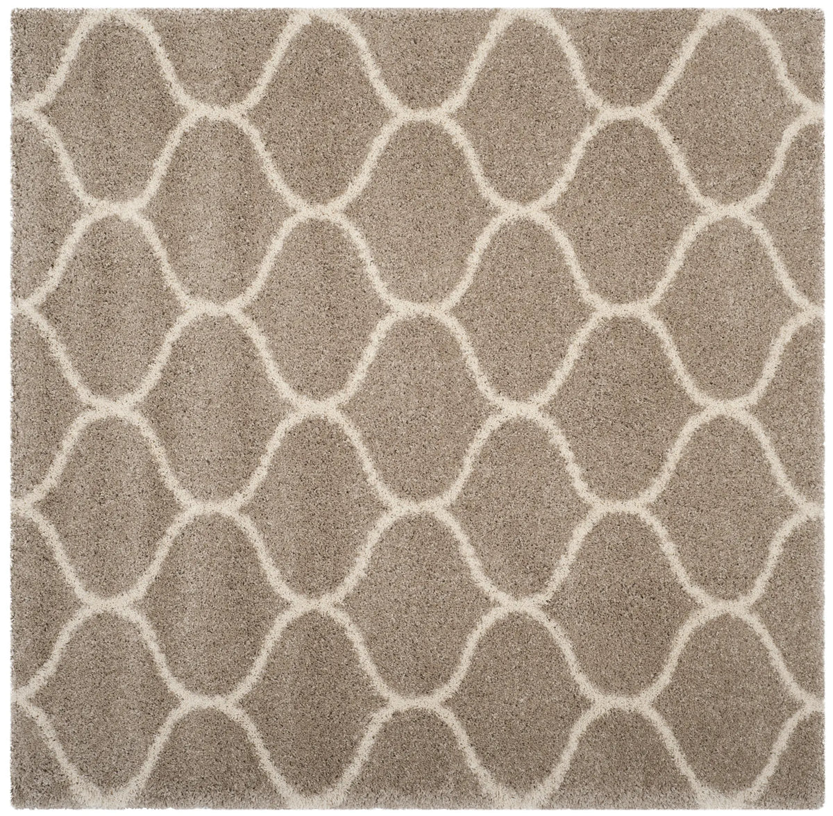 Safavieh Hudson Shag 7'-0" x 7'-0" Rug in Beige / Ivory