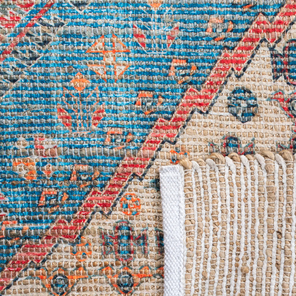 Safavieh Saffron 4'-0" x 6'-0" Rug in Navy / Red