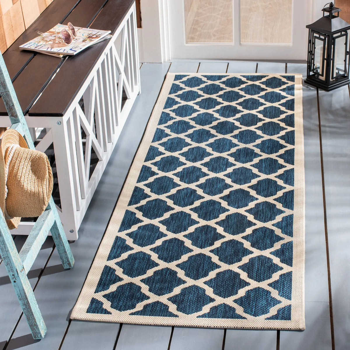 Safavieh Courtyard 2'-3" x 10'-0" Rug in Navy / Beige