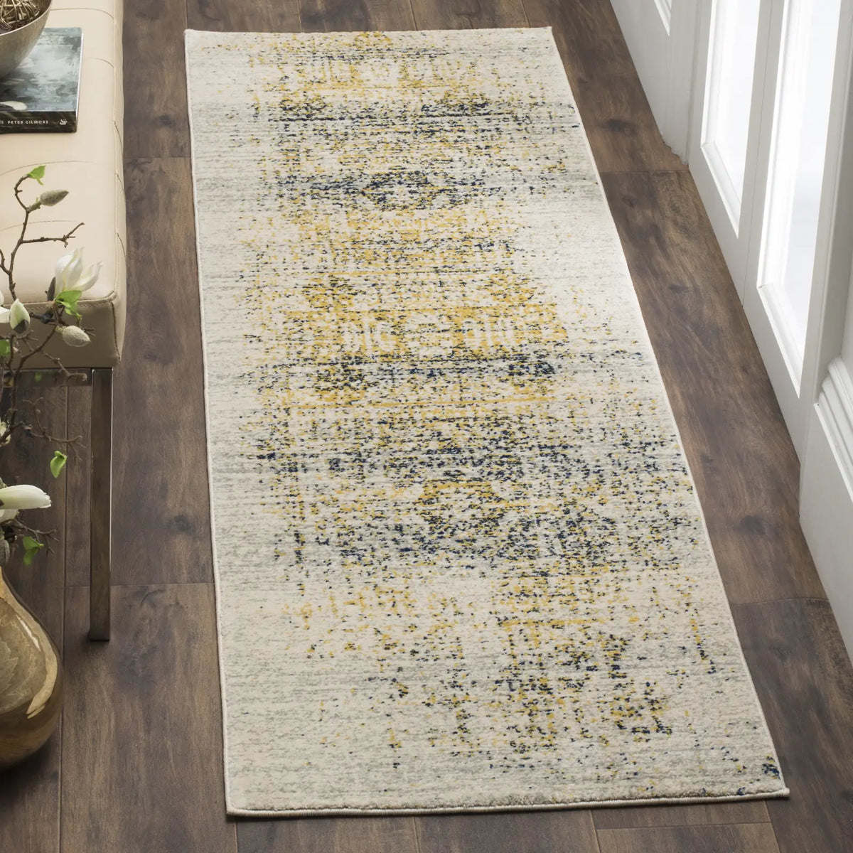 Safavieh Evoke 2'-2" x 11'-0" Rug in Ivory / Blue