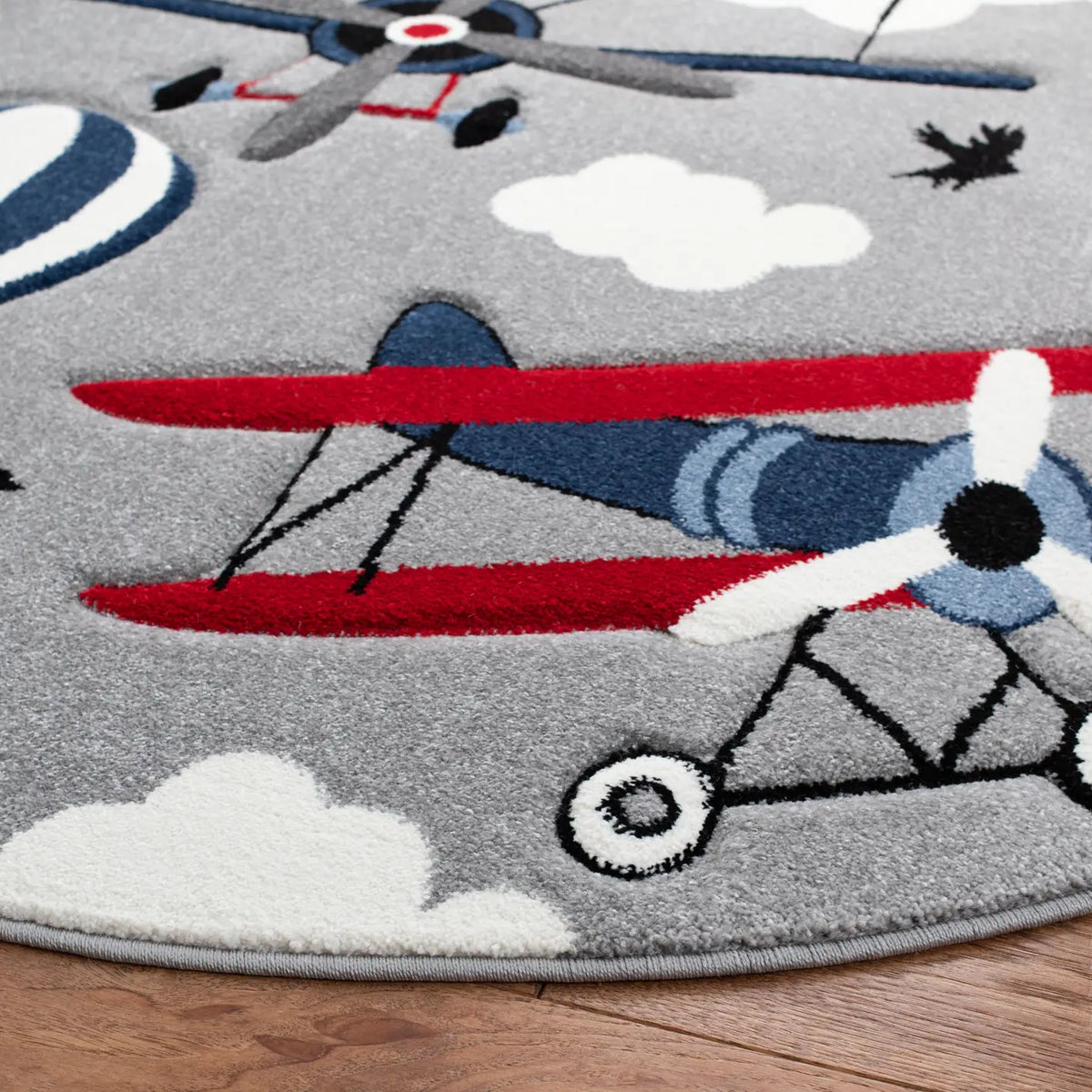 Safavieh Carousel Kids 100 5'-3" x 5'-3" Rug in Light Grey / Red