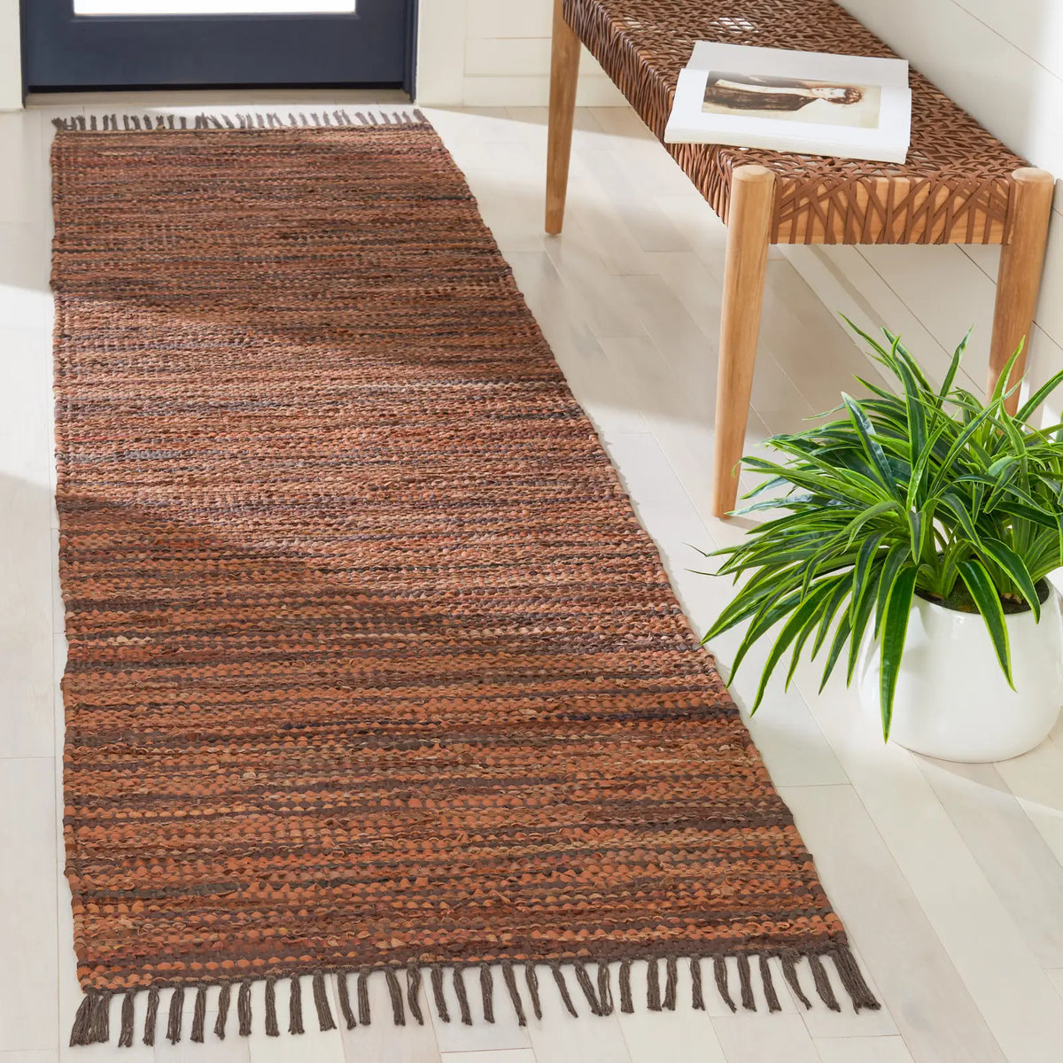 Safavieh Vintage Leather 2'-3" x 9'-0" Rug in Light Brown