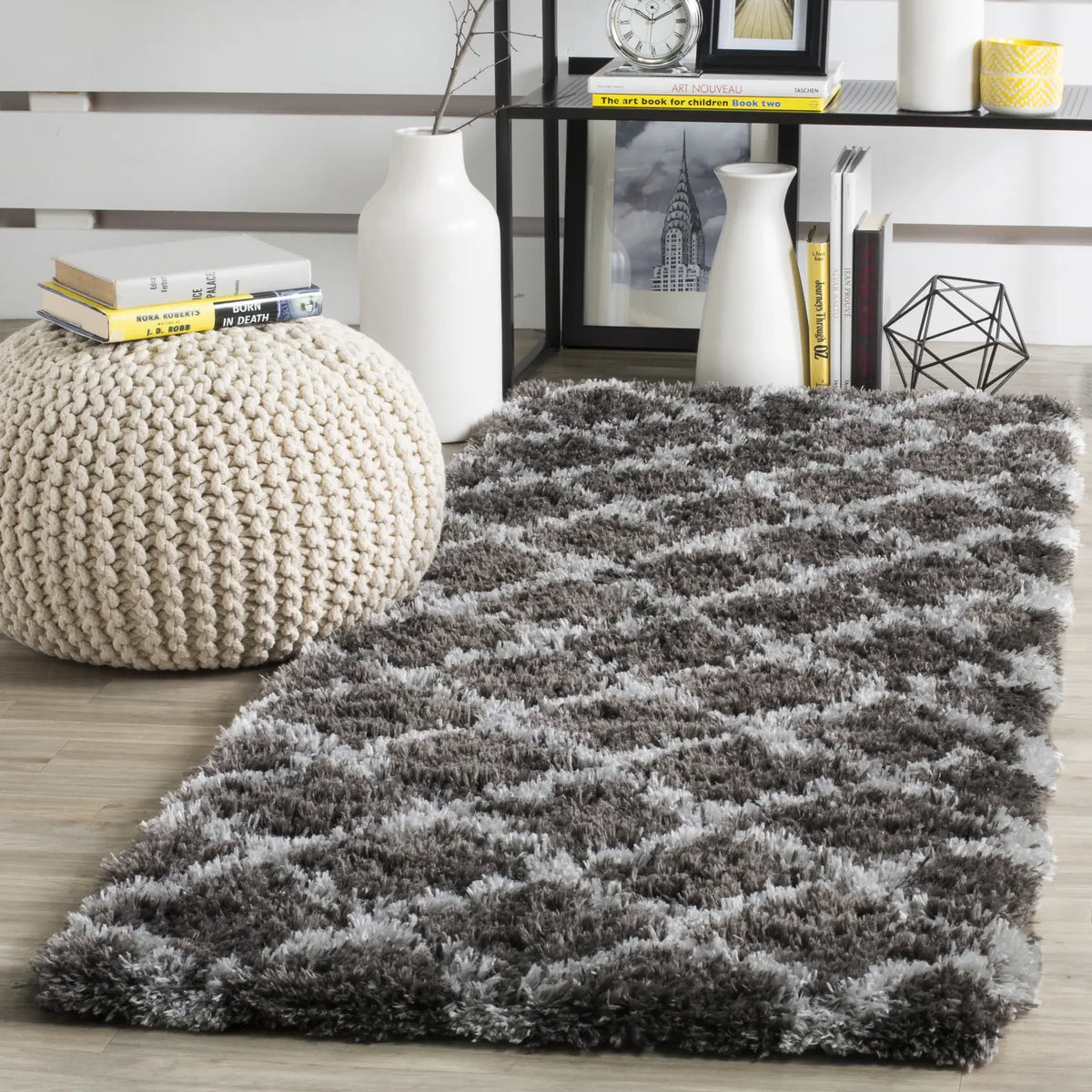 Safavieh Indie Shag 2'-3" x 7'-0" Rug in Dark Grey / Grey
