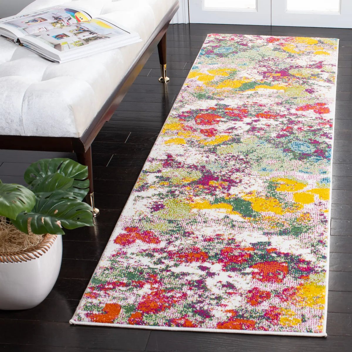 Safavieh Watercolor 2'-3" x 10'-0" Rug in Light Green / Rose