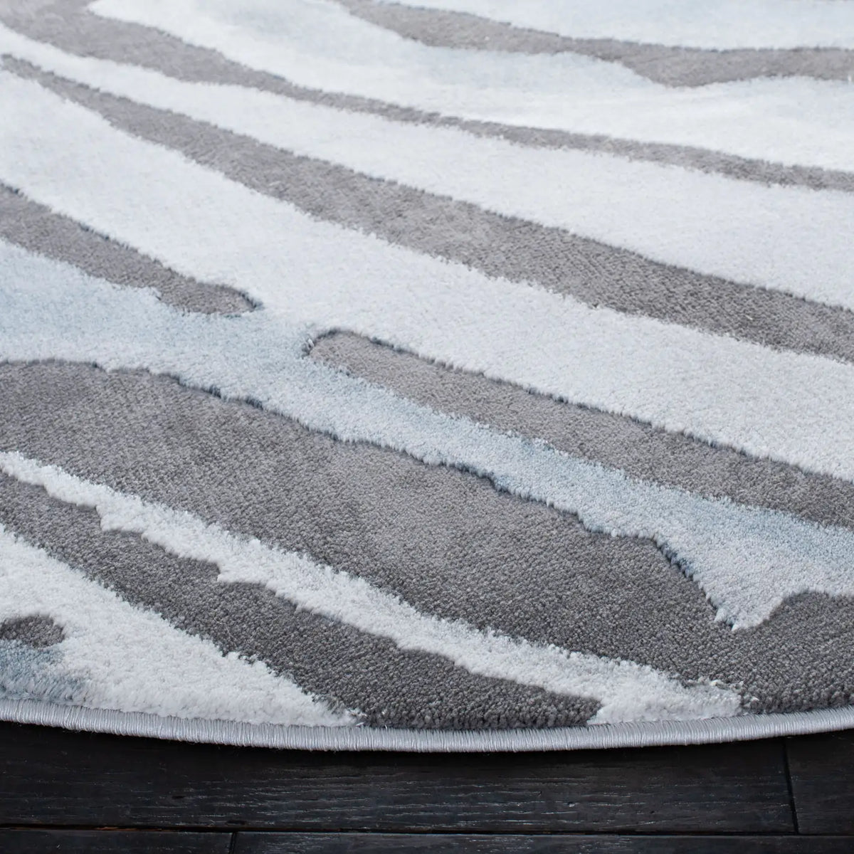 Safavieh Craft 6'-7" x 6'-7" Rug in Blue / Grey