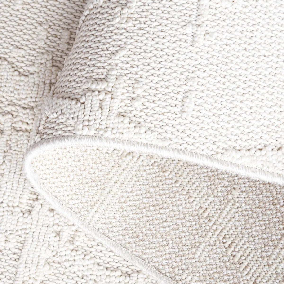 Safavieh Paros 4'-0" x 6'-0" Rug in Ivory