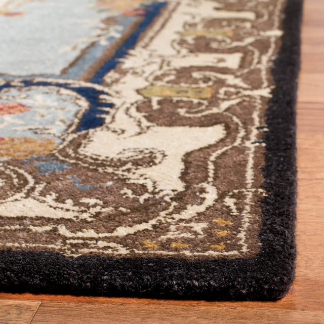 Safavieh Bergama 4'-0" x 6'-0" Rug in Light Blue / Ivory