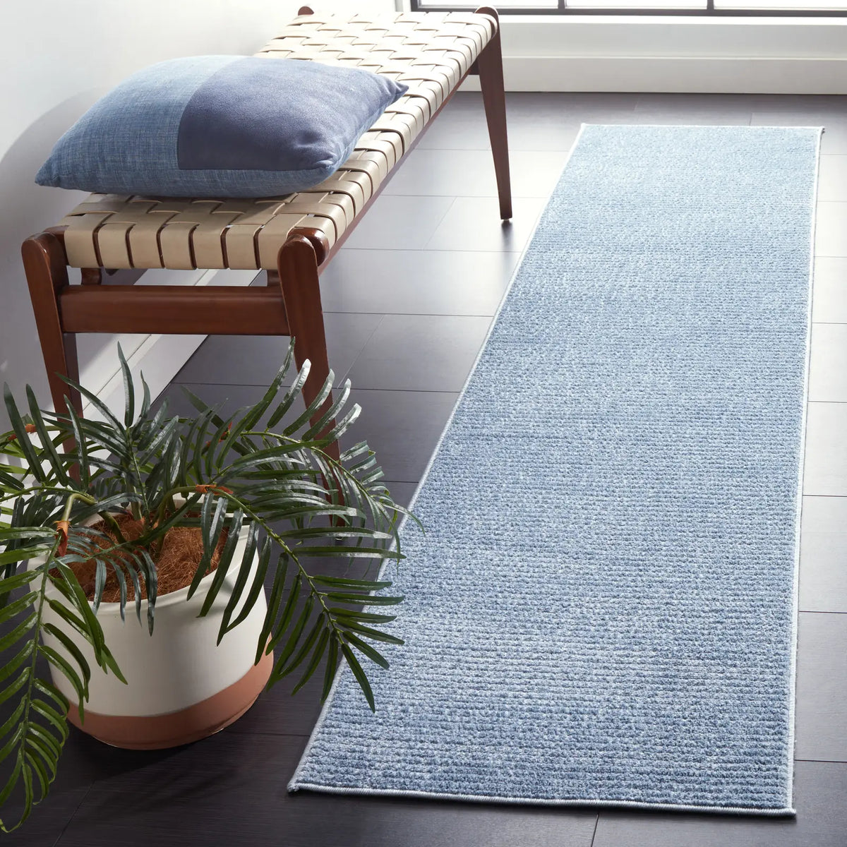 Safavieh Vision 2'-0" x 8'-0" Rug in Blue