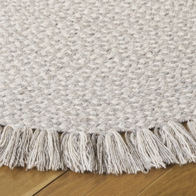 Safavieh Braided 5'-0" x 5'-0" Rug in Grey / Ivory