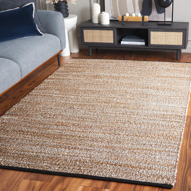 Safavieh Natural Fiber 4'-0" x 6'-0" Rug in Natural / Bleach